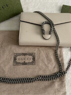 Gucci Beige Pebbled Leather Dionysus Crossbody with Antique Silver Hardware